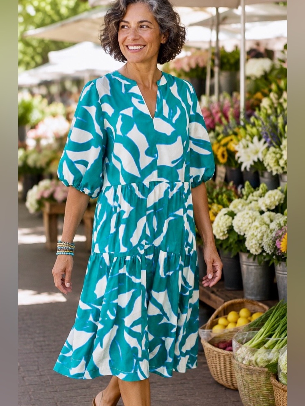 Chico’s Size 0 US Size 4 Green Tropical Print Tiered Cotton Midi Dress